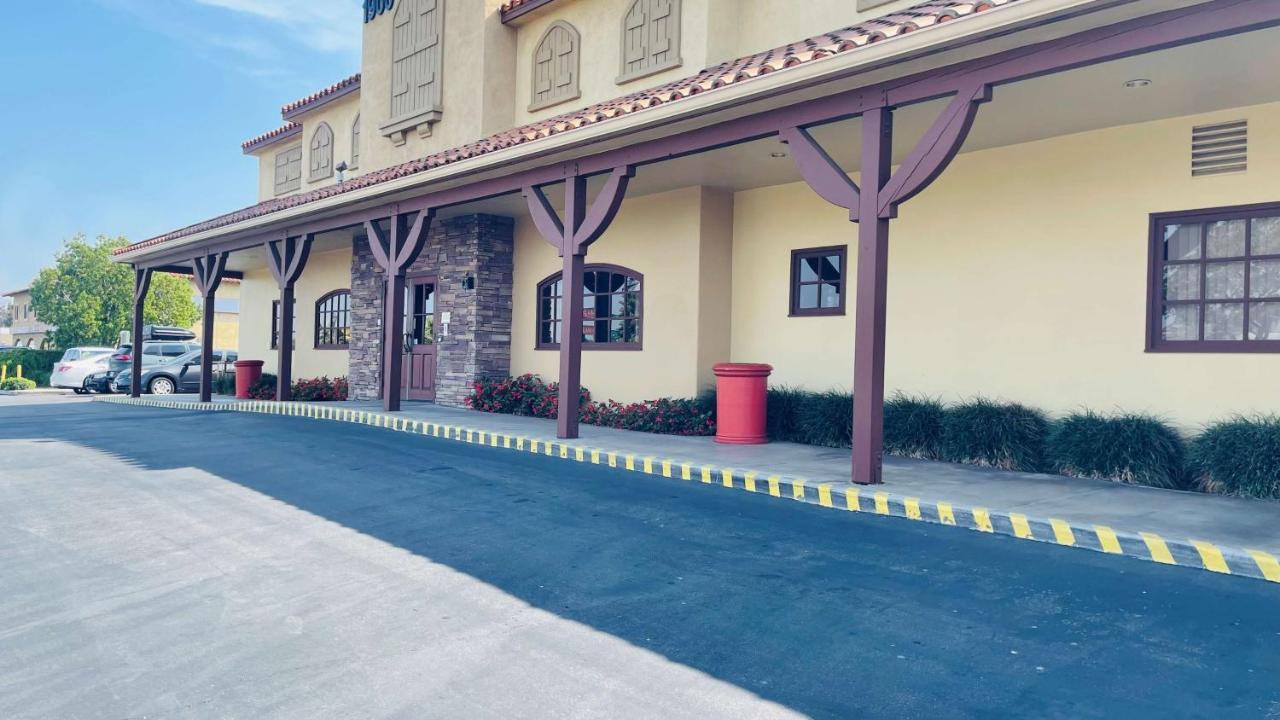 Best Western Corona Hotel&Suites Exterior foto