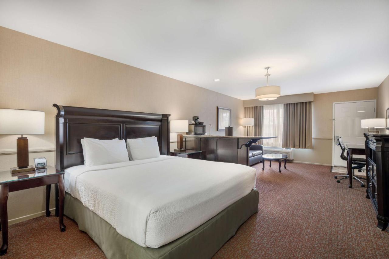 Best Western Corona Hotel&Suites Exterior foto
